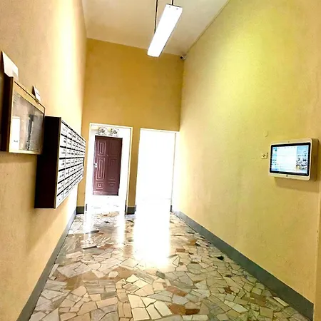 Rodica Comfort Navigli Apartman *